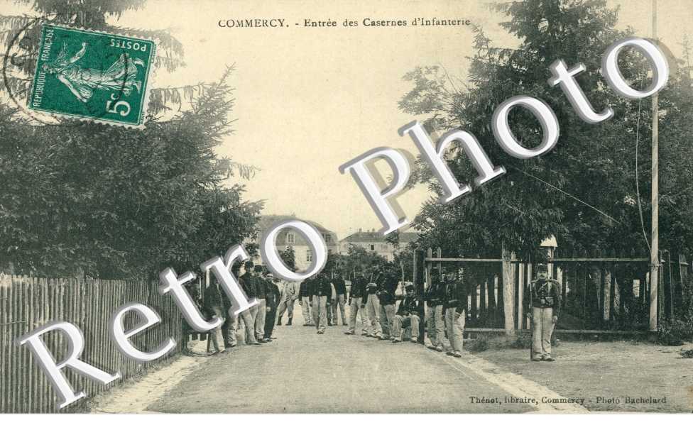 Entree des casernes d'infanterie