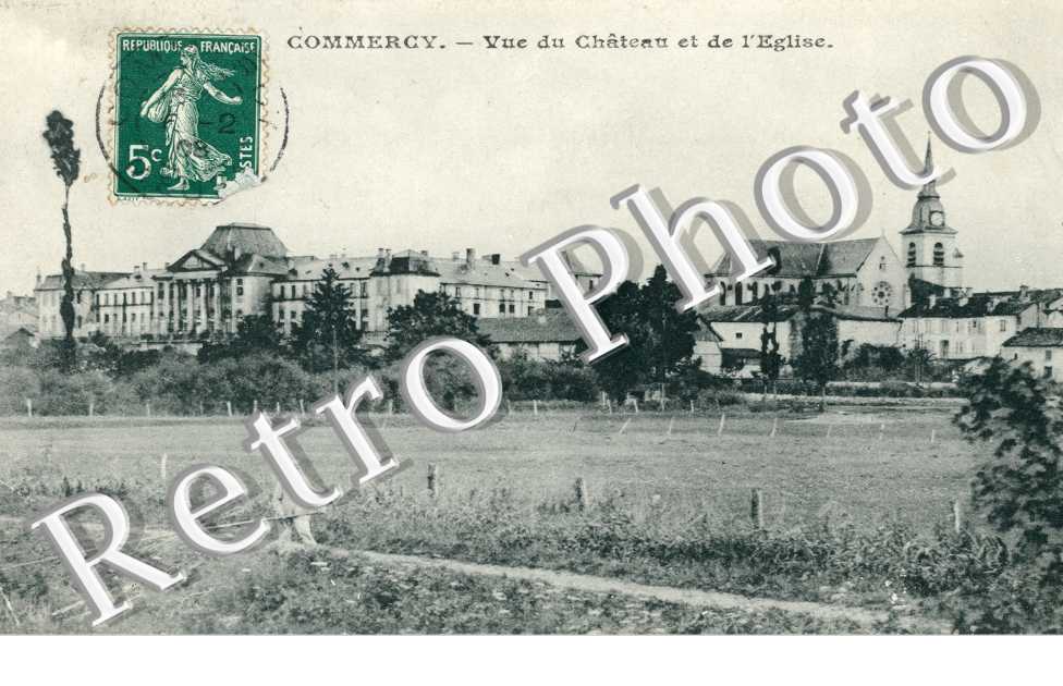 vue du chateau et de l'eglise