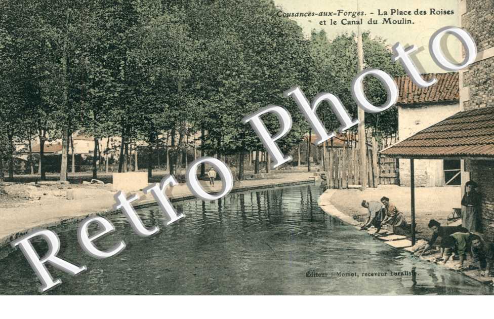 La Place des Roises et le Canal du Moulin