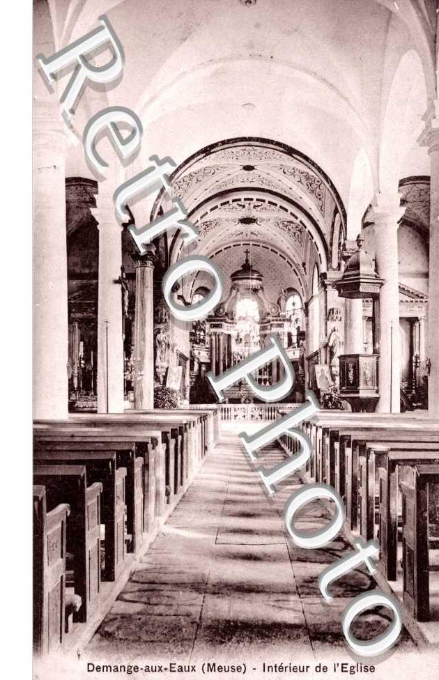 Interieur de l'eglise