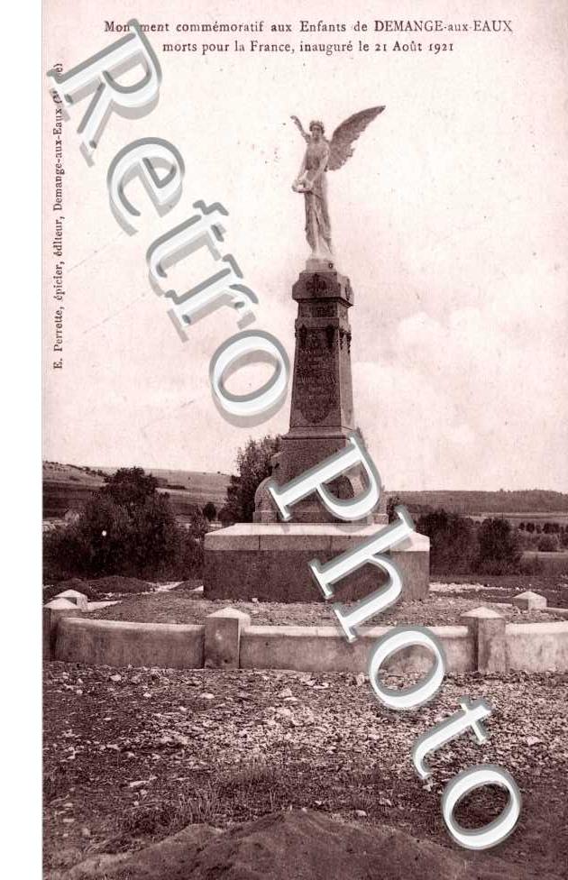Monument commemoratif aux enfantrs