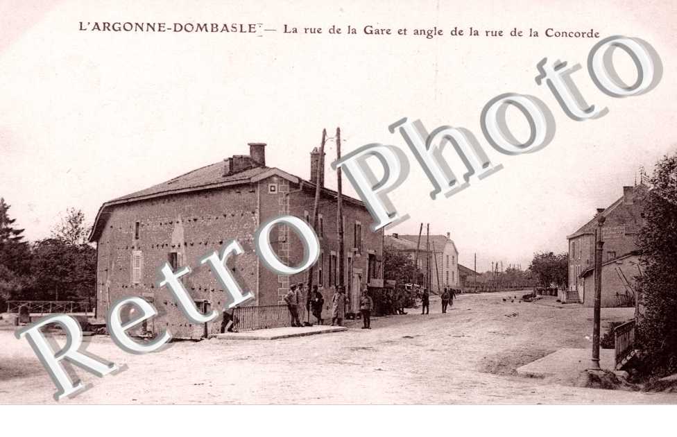 La rue de la gare et angle de la rue de la concorde