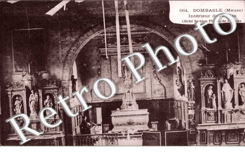 Interieur de l'eglise