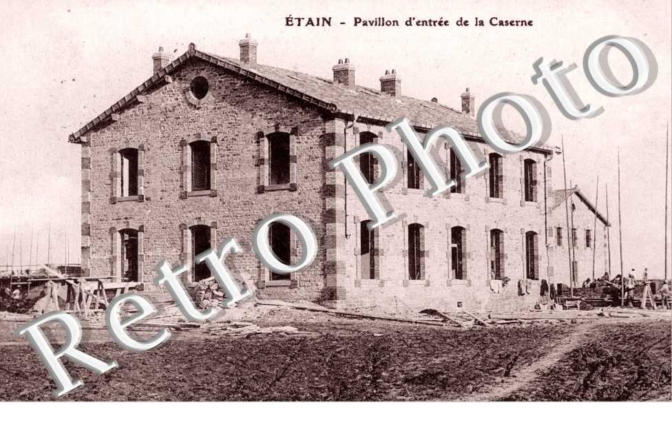 pavillon d'entree de la caserne