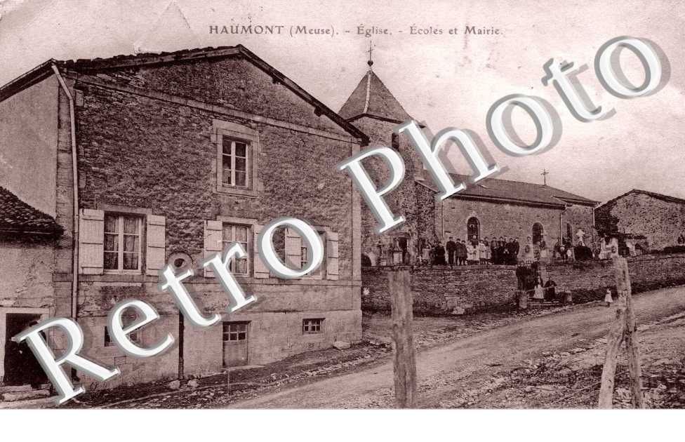Eglise - ecoles et Mairie