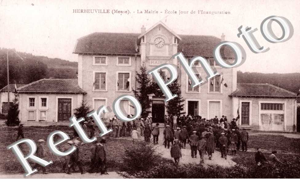 la mairie - ecole jour de l'inauguration
