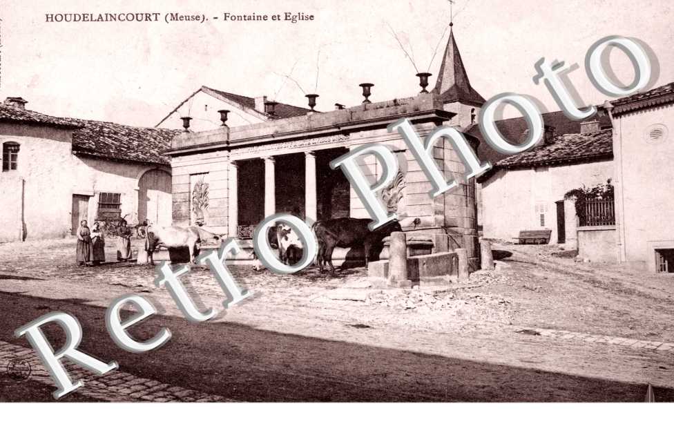 Fontaine et eglise
