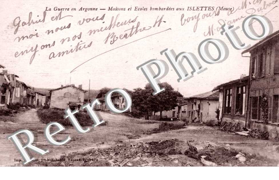 Maisons et Ecoles bombardees