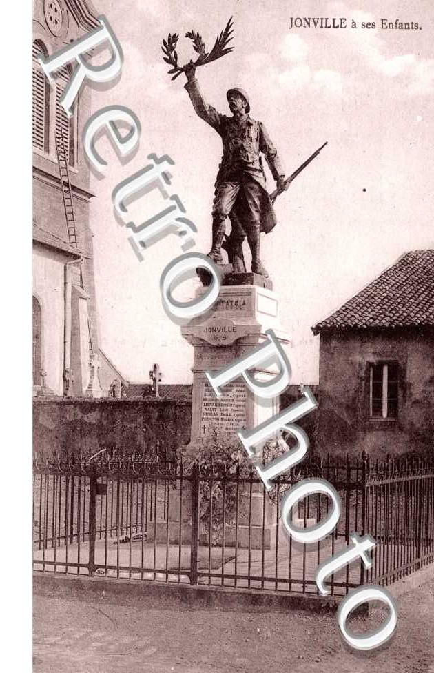 a ses enfants  (monument aux morts)