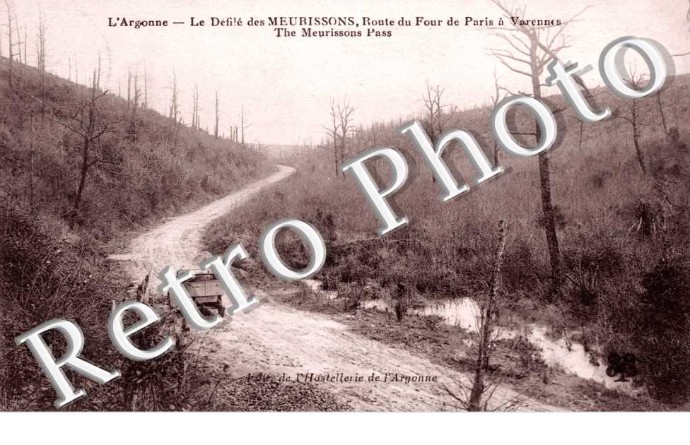 Le defile des Meurissons Route du Four de Paris a Varennes