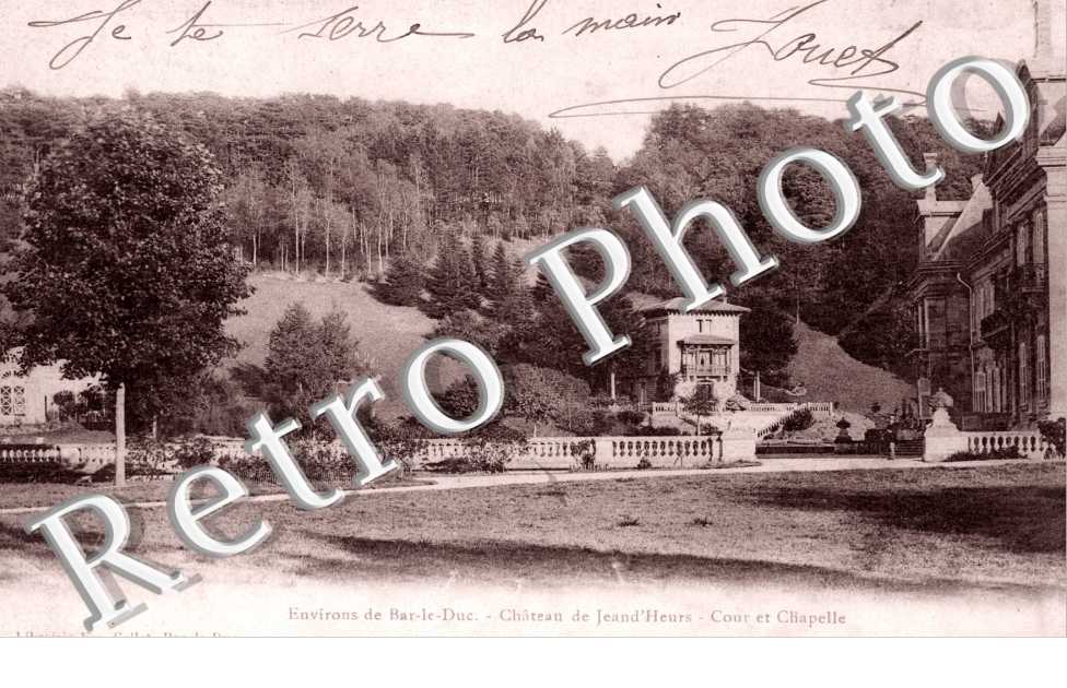 Parc de Jeand'heurs - cour et chapelle