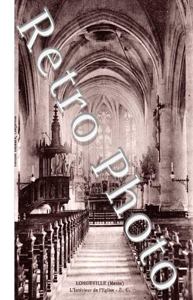 Interieur de l'eglise