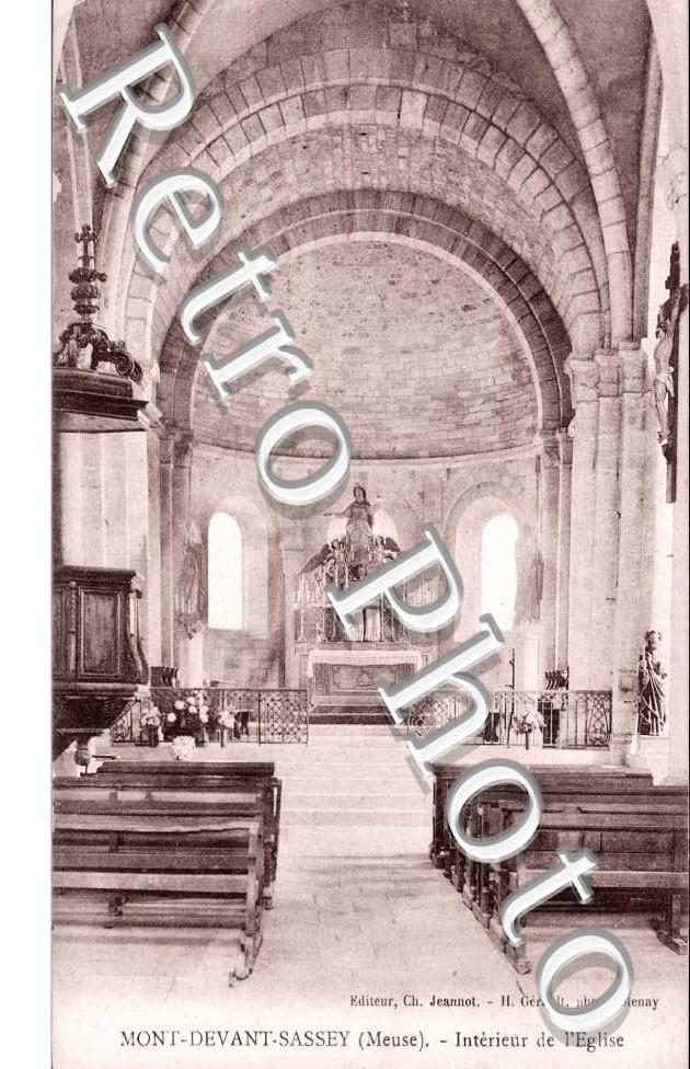 Interieur de L'eglise
