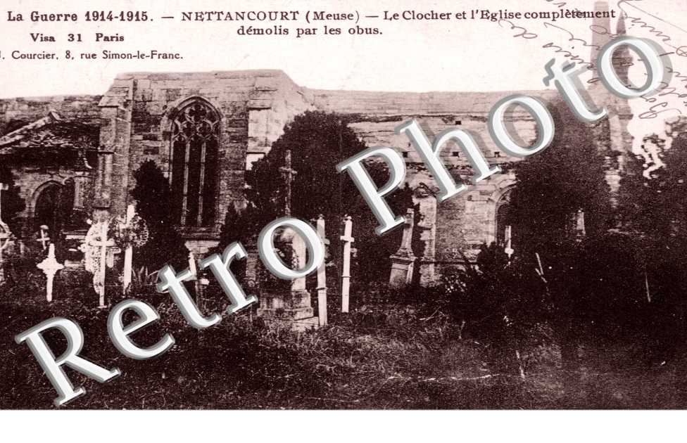 Le clocher et l'eglise completement demolis par les obus