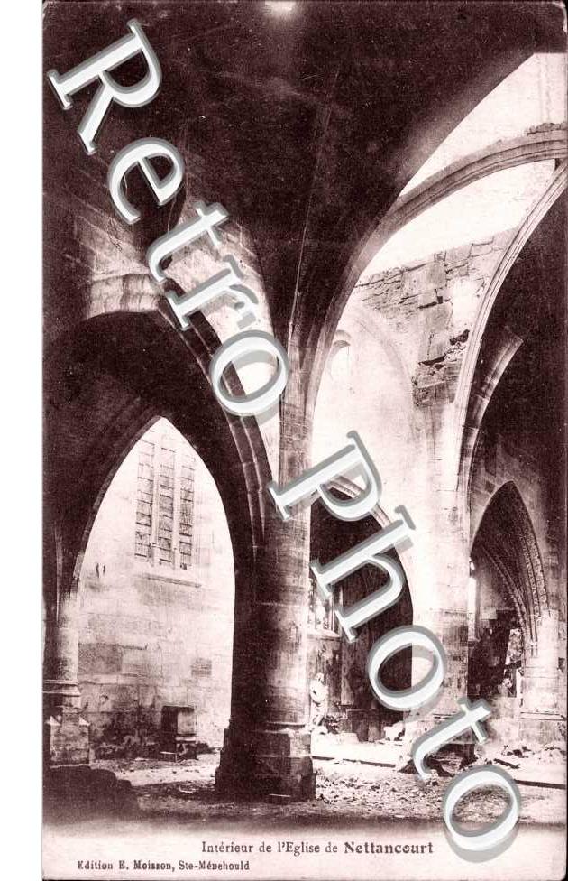 Interieur de l'eglise