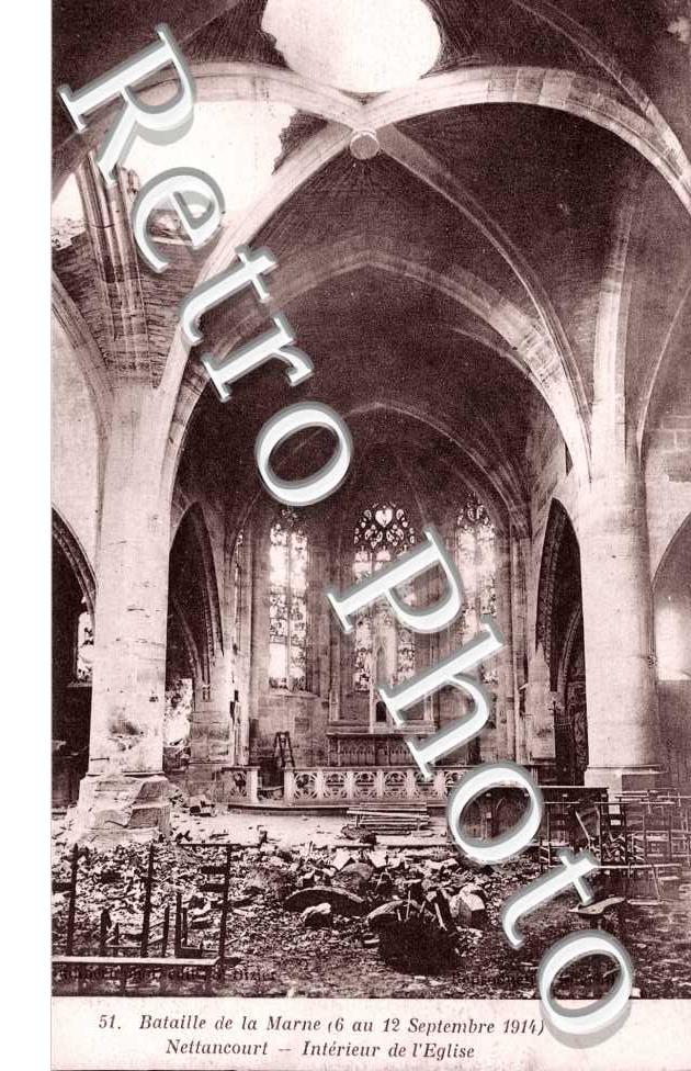 Interieur de l'eglise