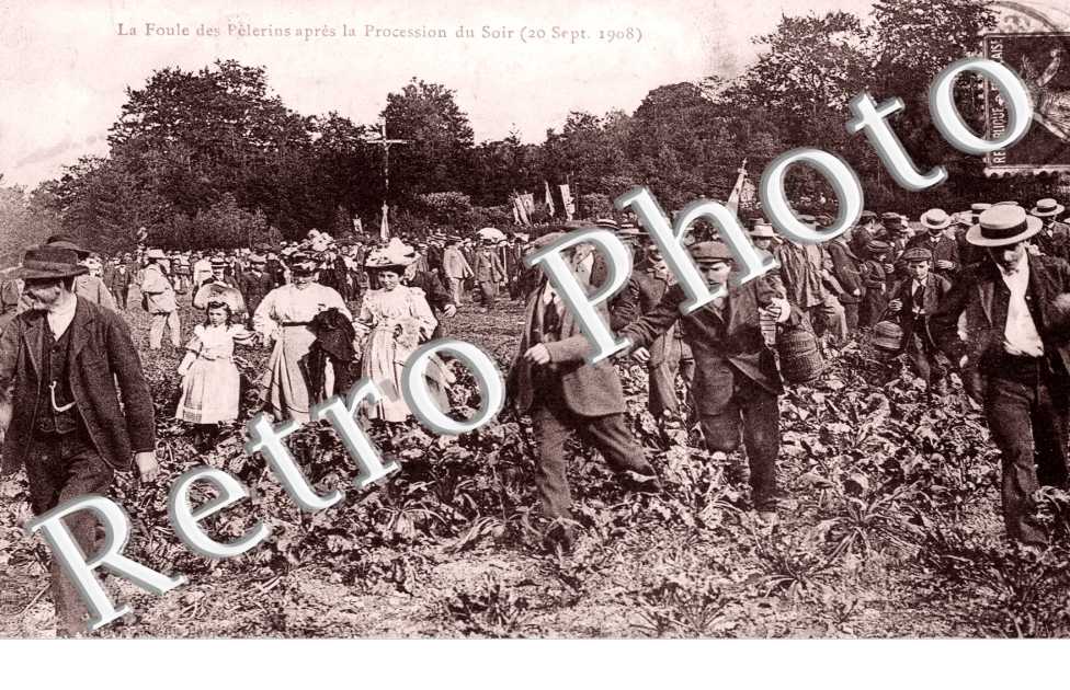 la foule des pelerins 20 sept 1908