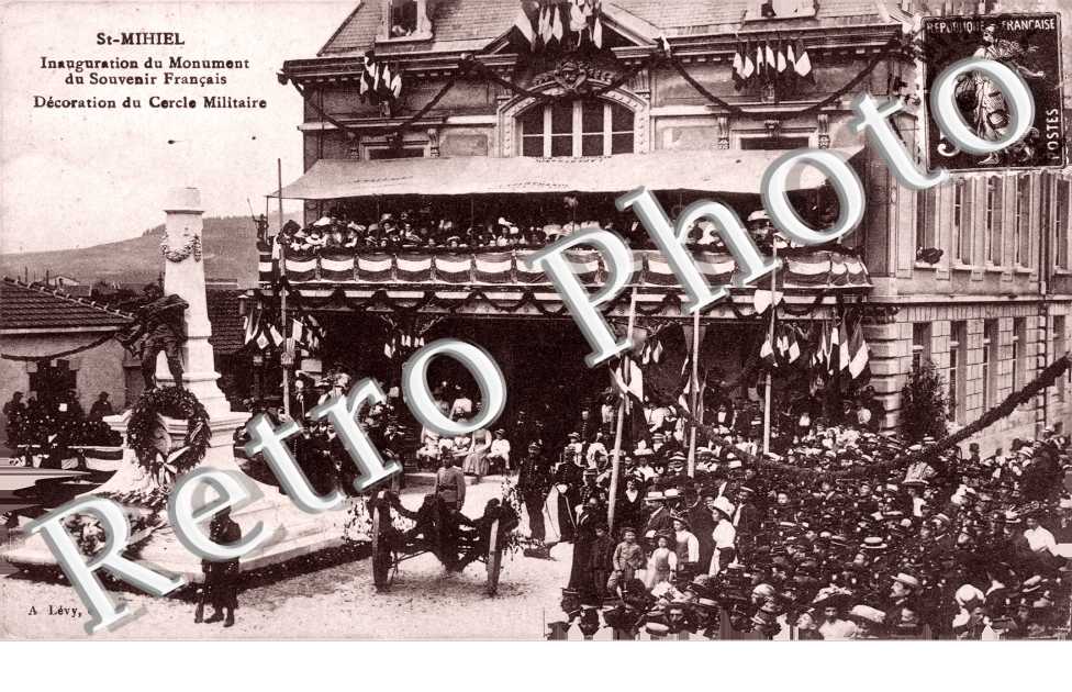 Inauguration du monument du Souvenir Francais