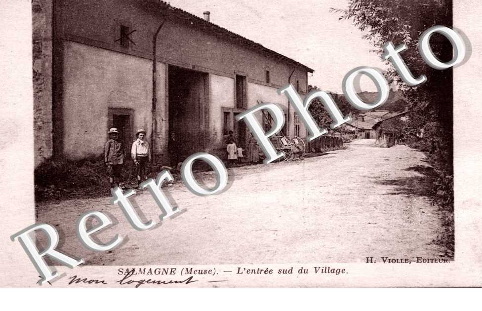 l' entree sud du village