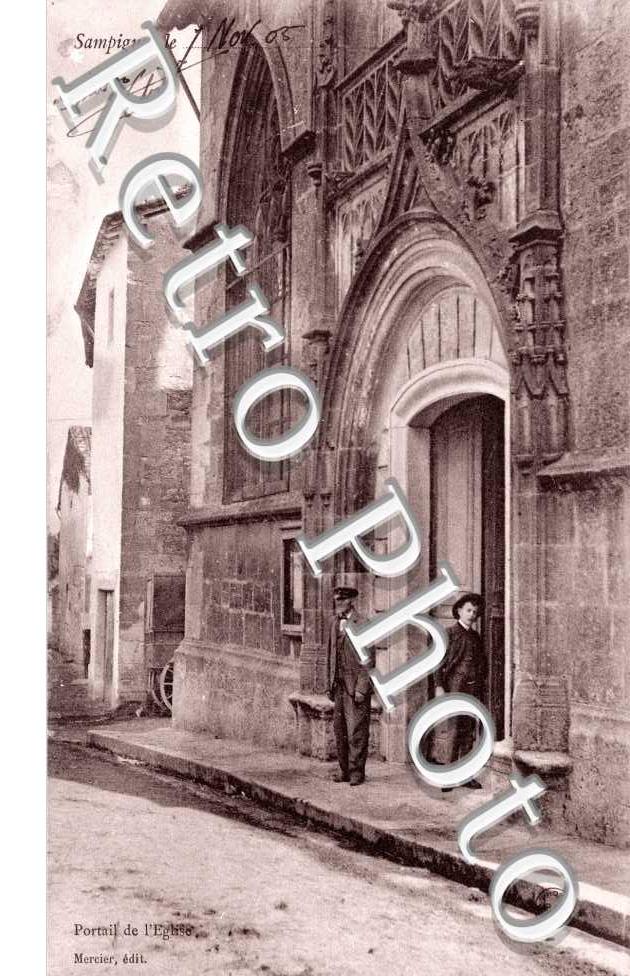 Portail de l'Eglise