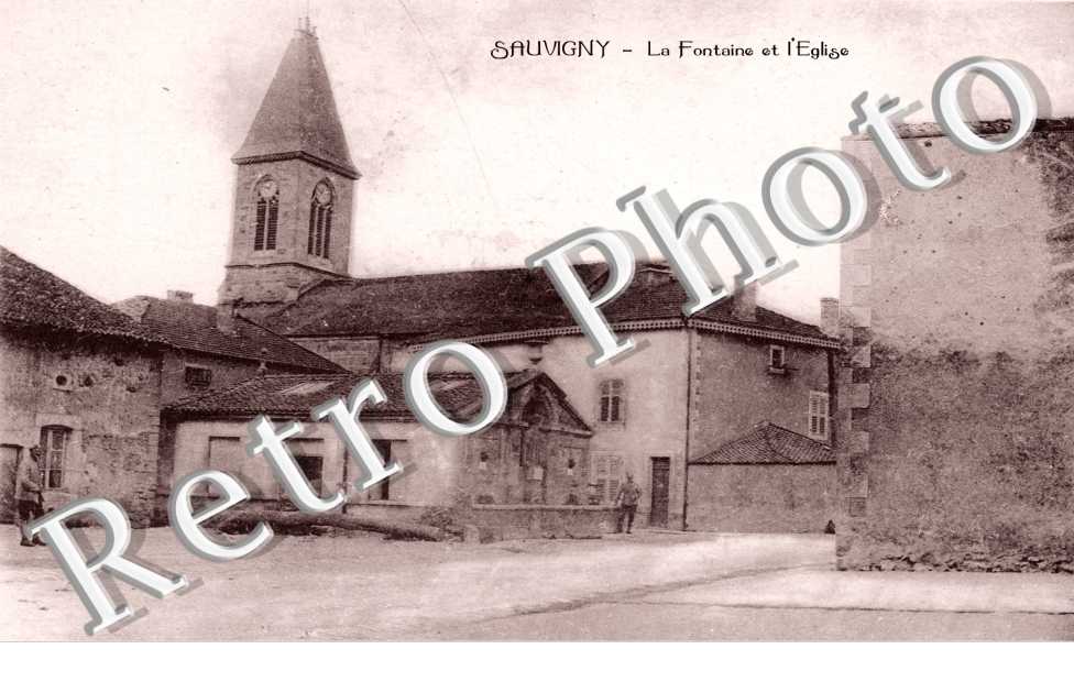 Fontaine et eglise