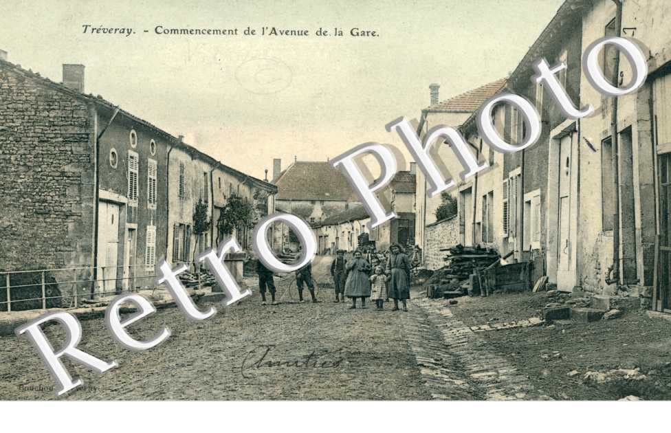 commencement de l'avenue de la gare (couleur)
