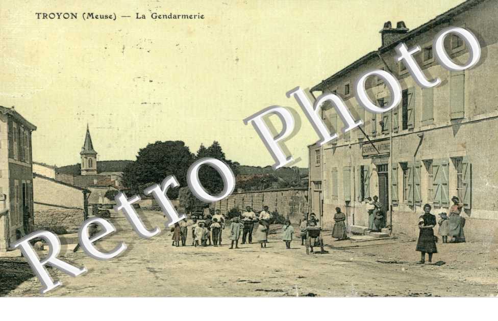 la gendarmerie (couleur)