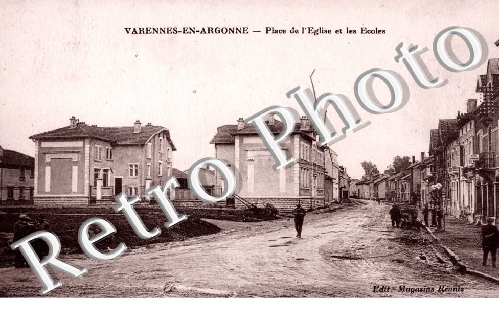 Place de l'Eglise et les Ecoles