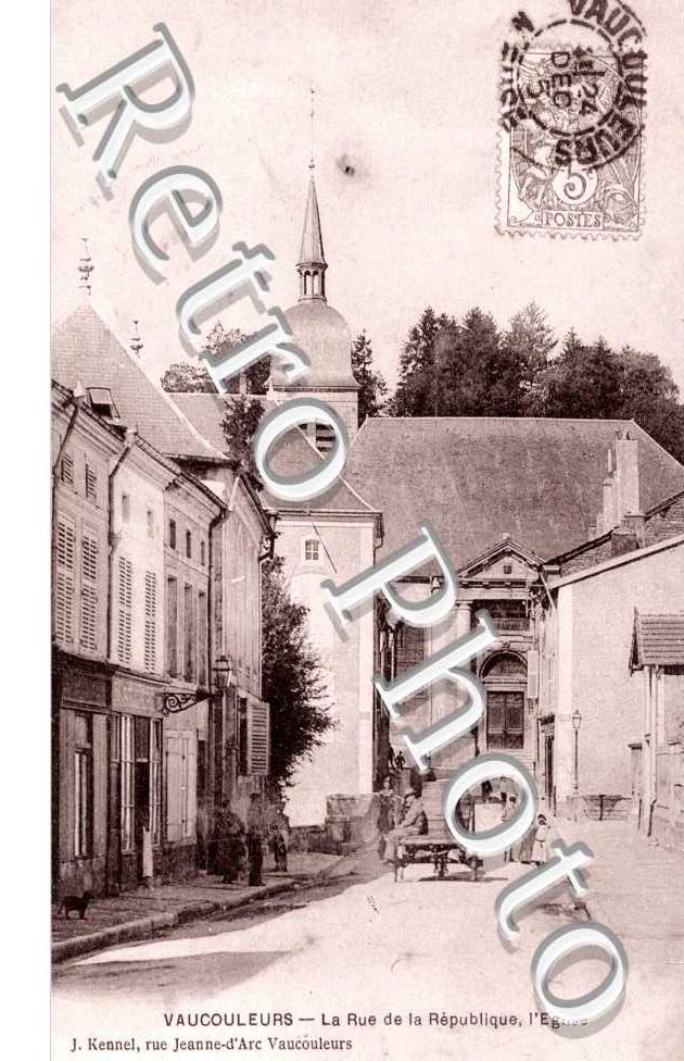 La Rue de la Republique l'Eglise