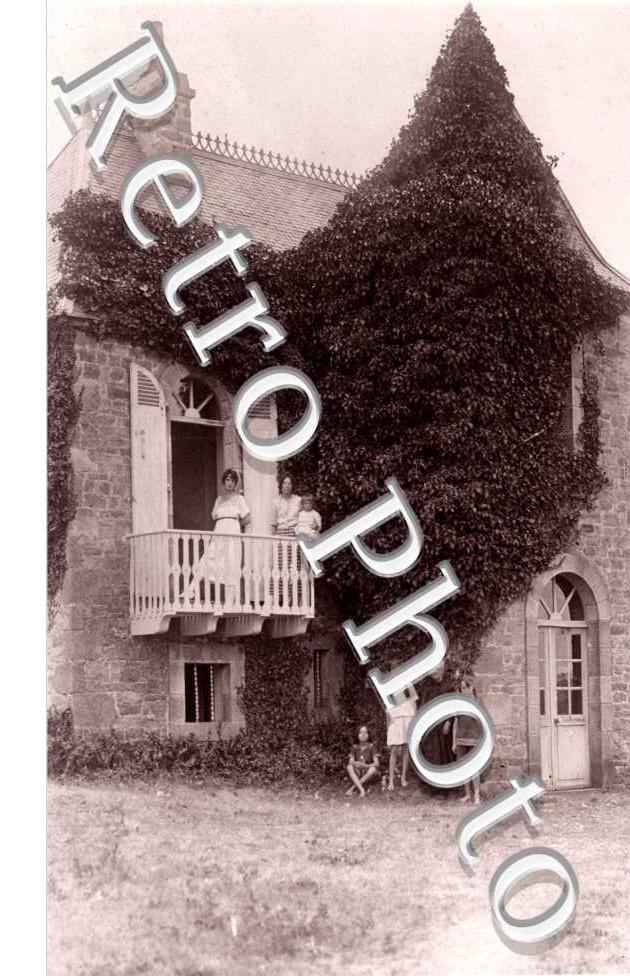 Photo Bocquenet, une famille dans leur demeure
