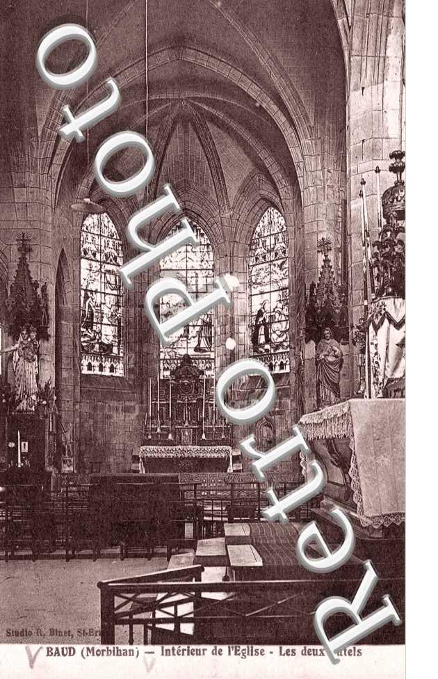 Interieur de l'eglise