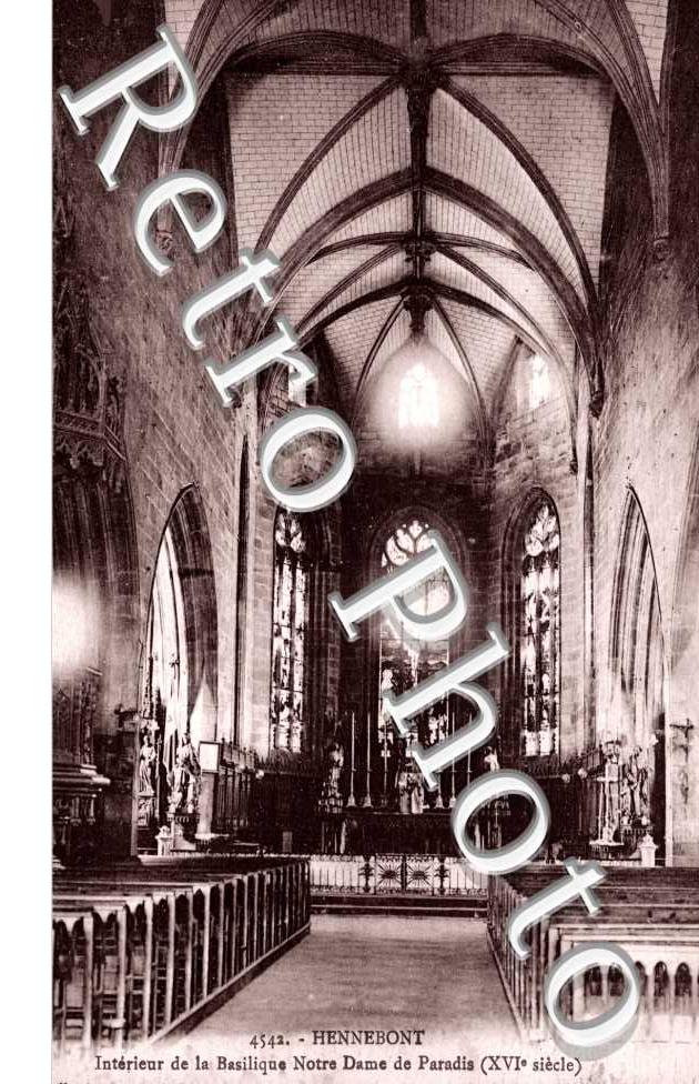 Interieur de la Basilique Notre Dame de Paradis