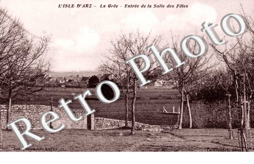 La Gree, entree de la Salle des Fetes