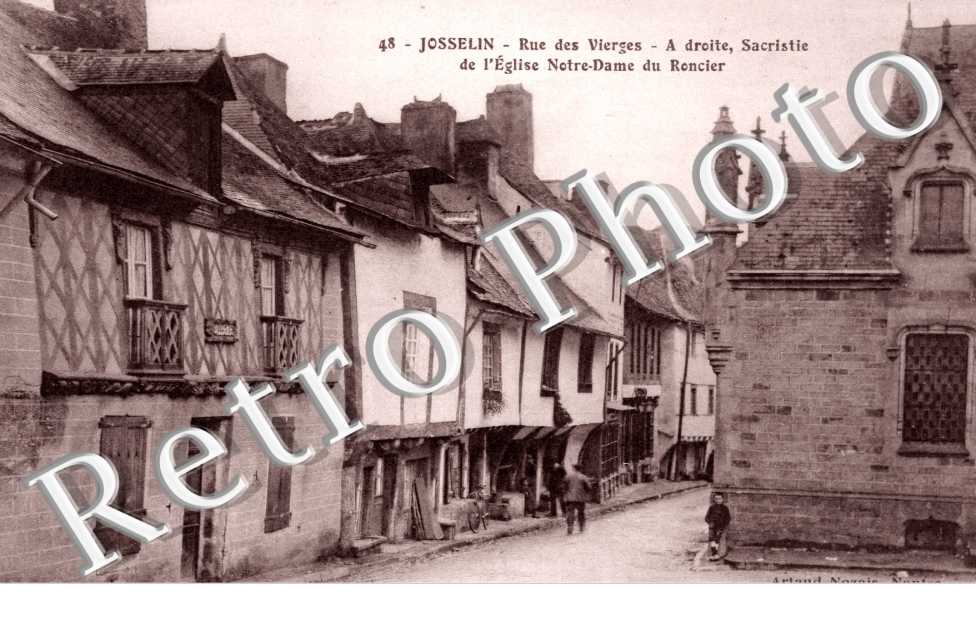 Rue des Vierges, Sacristie de l'Eglise Notre Dame du Roncier