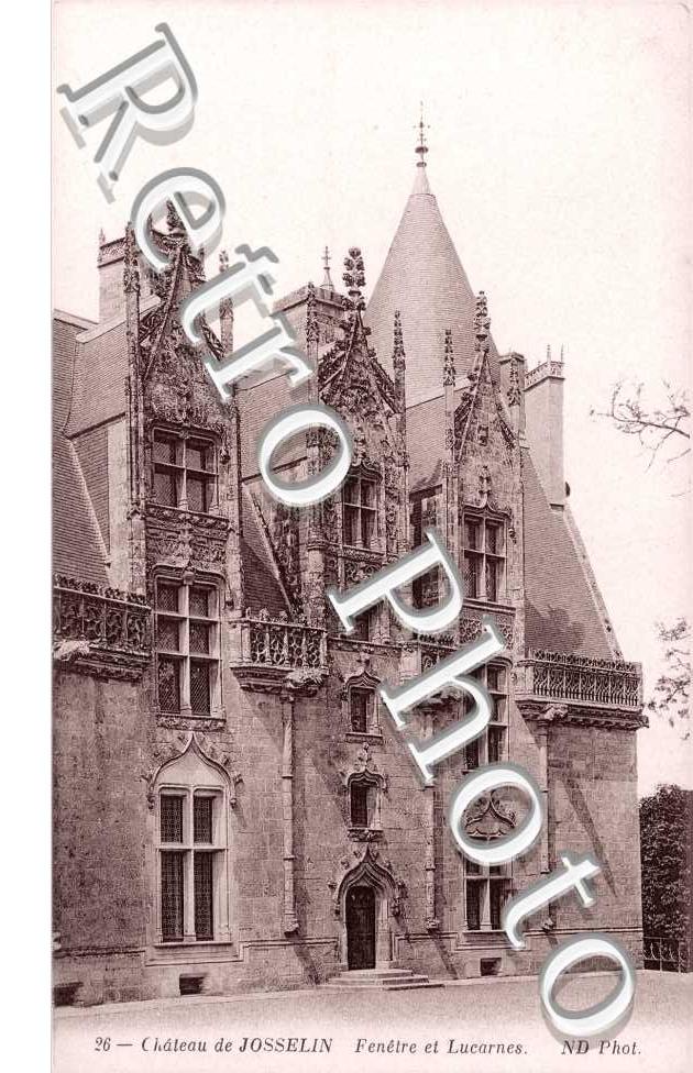 le Chateau - Fenetres et Lucarnes