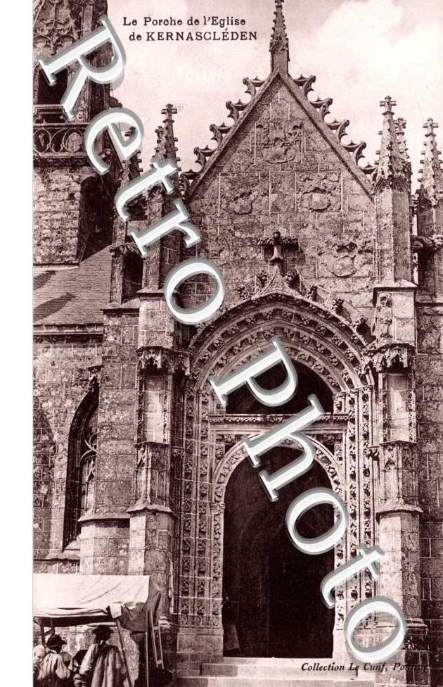 Le porche de l'eglise