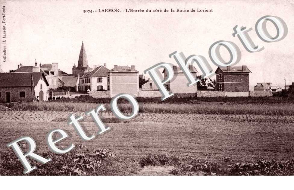 l'entree du cote de la route de Lorient