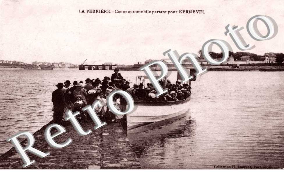 la Perrière Canot automobile partant pour KERNEVEL