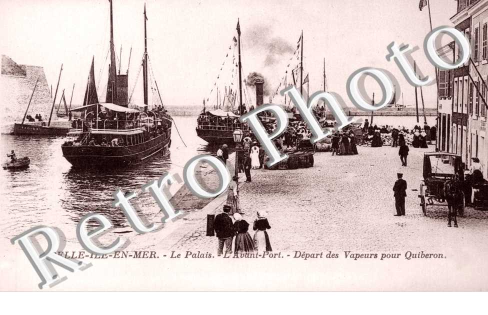 Belle Ile en Mer, l'Avant Port, Depart des Vapeurs pour Quiberon