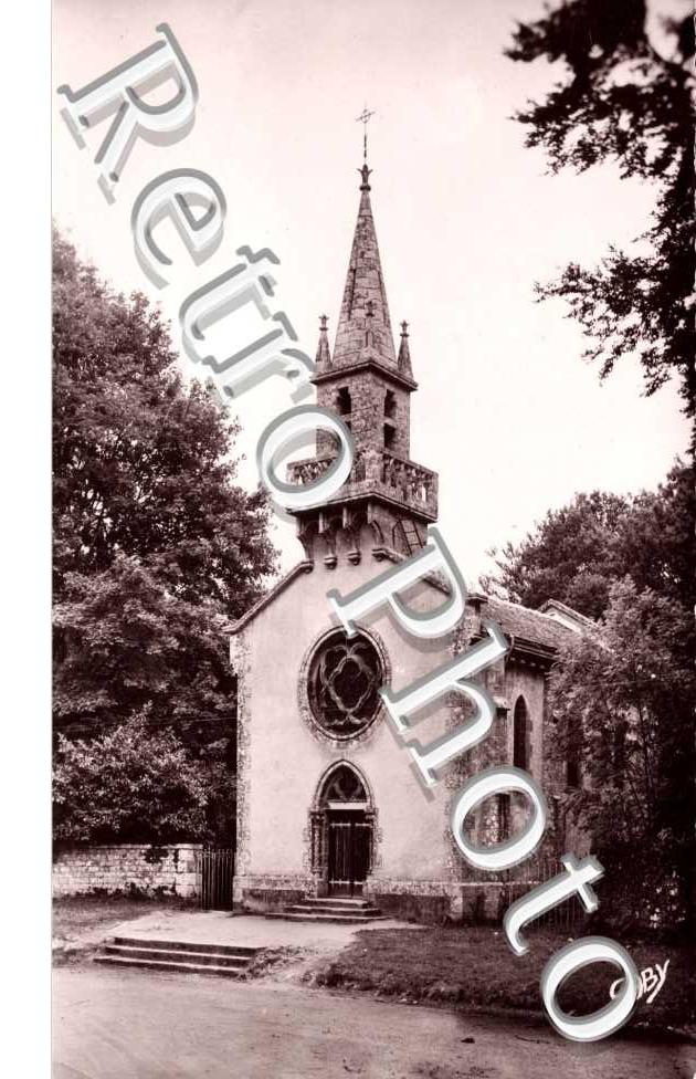PLOUAY-KERNASCLEDEN  Chapelle Sainte-Anne des Bois