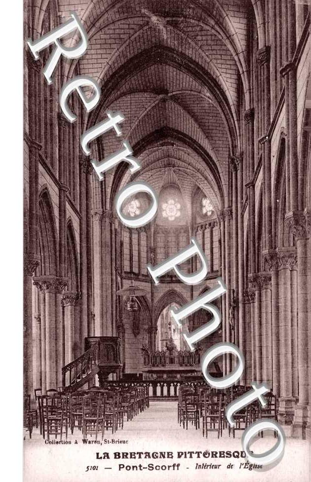 Interieur de l'eglise