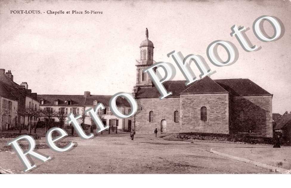 Chapelle et Place St Pierre