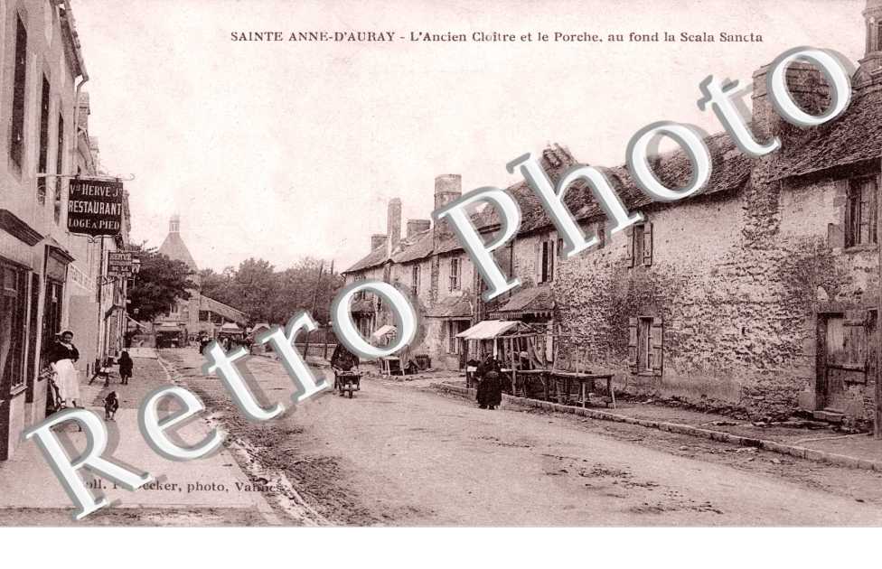 l'ancien cloitre et le porche, au fond la scala sancta