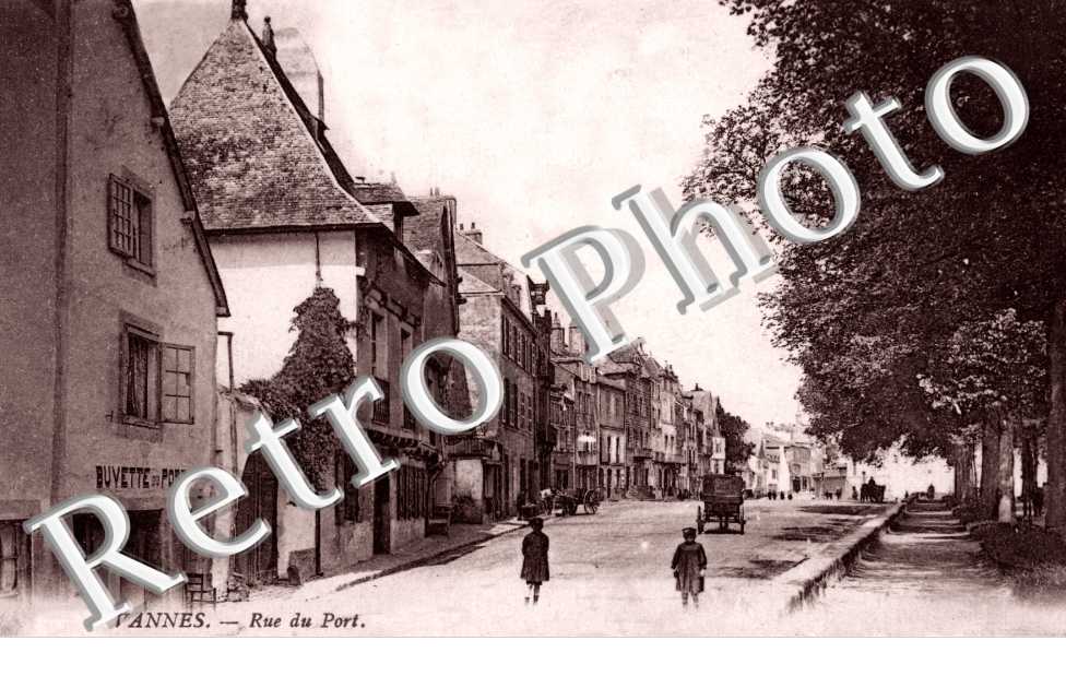 La rue du Port 