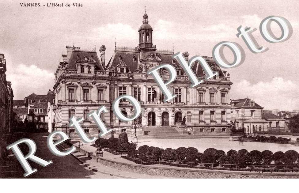 L'Hotel de Ville