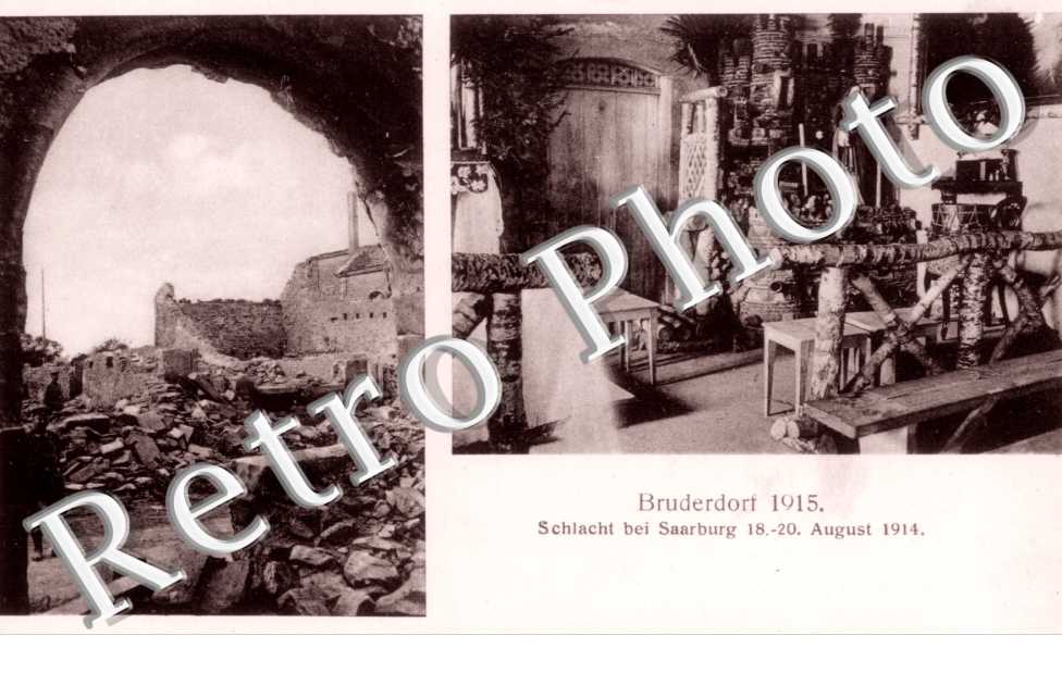 (les ruines et interieur d'une chapelle rustique)