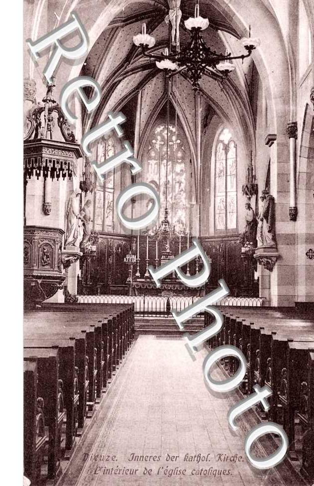 interieur de l'eglise catholique