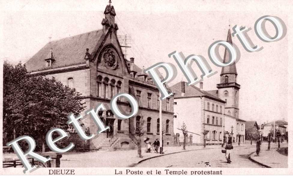 la Poste et le temple protestant