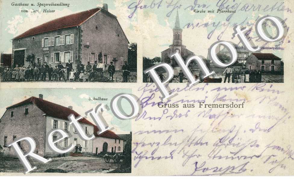 Schulhaus, Kirche mit Pfarrhaus, Gasthaus und Spezereihandlung von Heiser