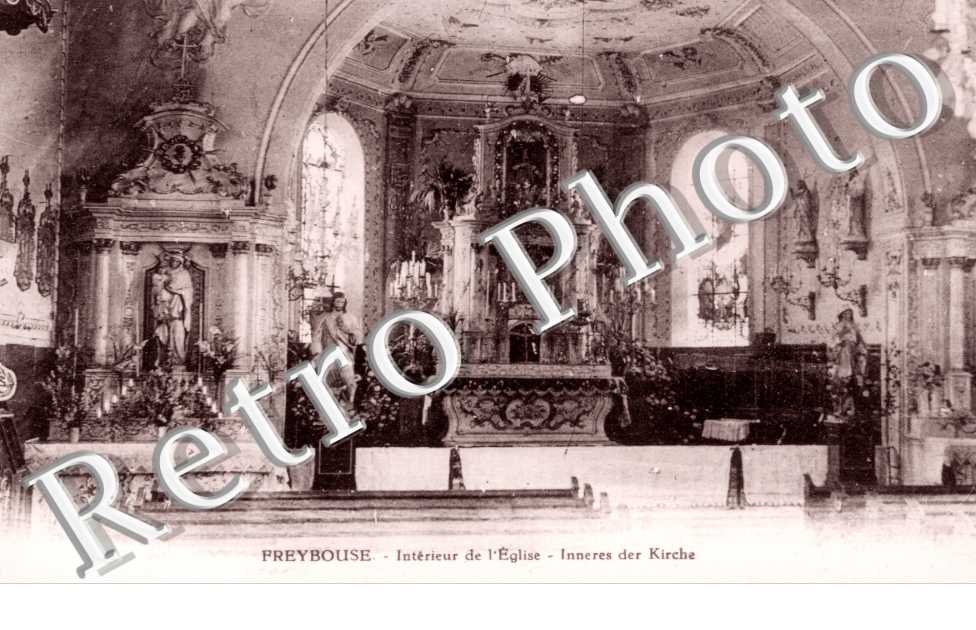 Interieur de l'eglise